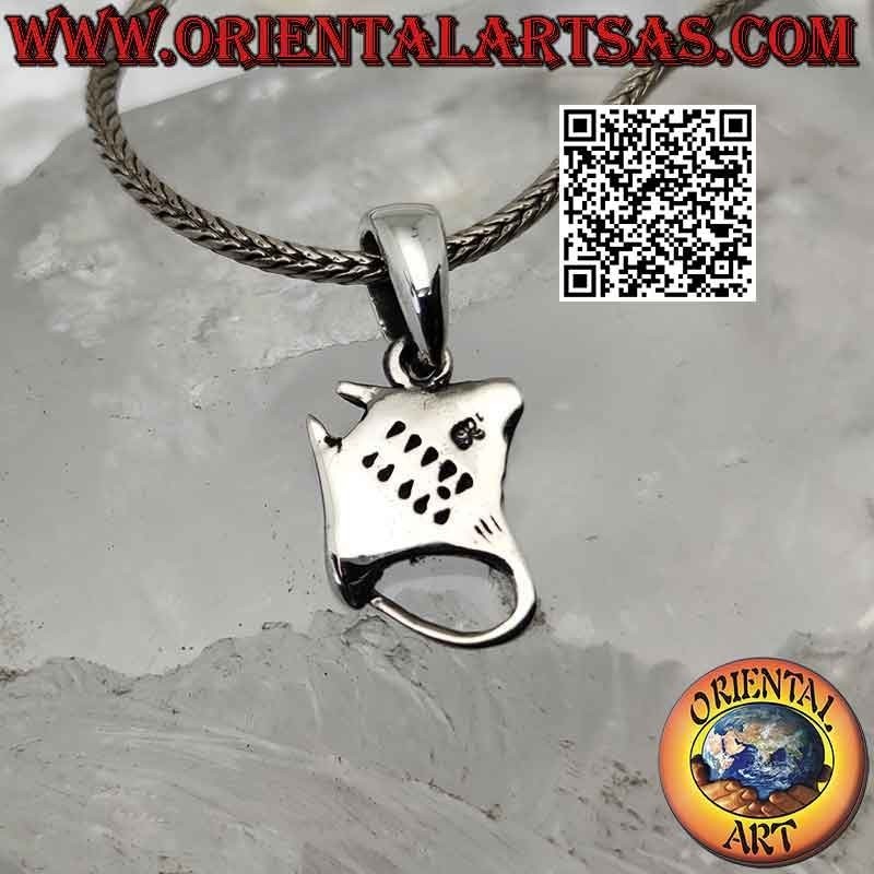 Silver pendant, ray fish, manta ray or torpedo (small)