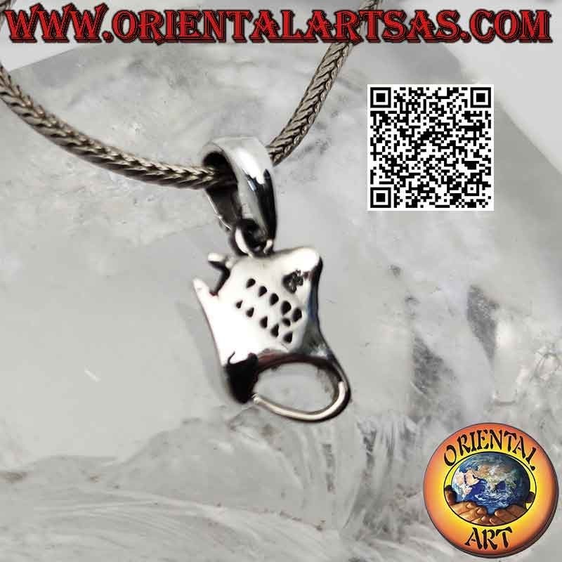 Silver pendant, ray fish, manta ray or torpedo (small)