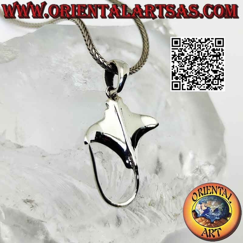 Silver pendant, ray fish, manta ray or torpedo (A)