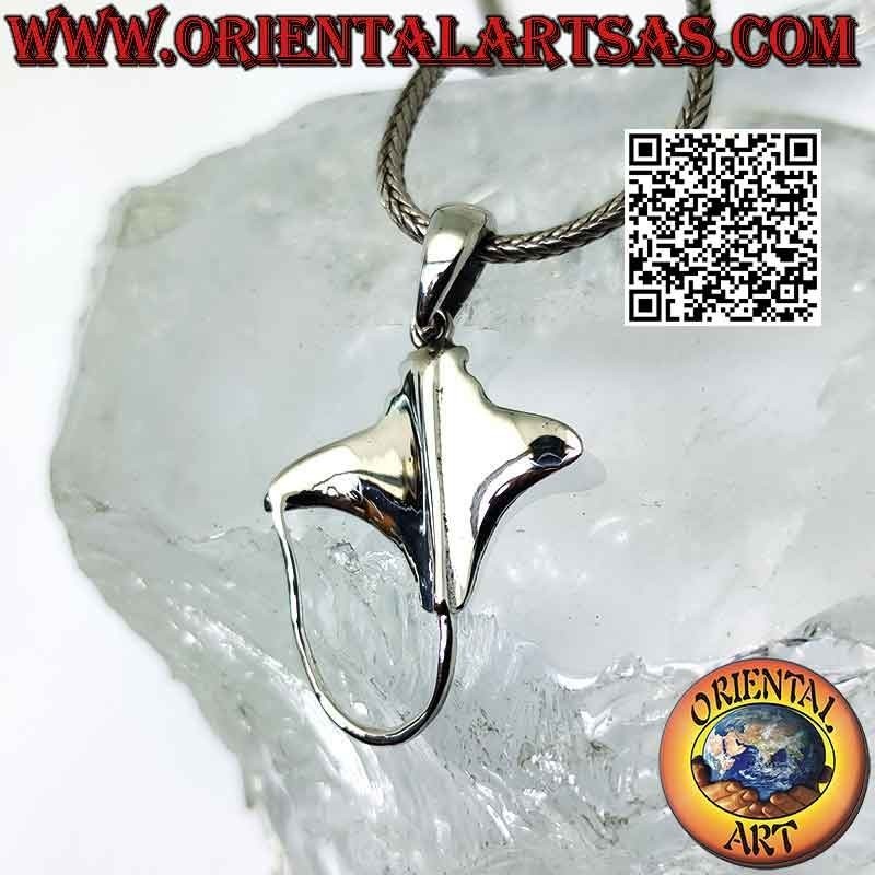 Silver pendant, ray fish, manta ray or torpedo (A)
