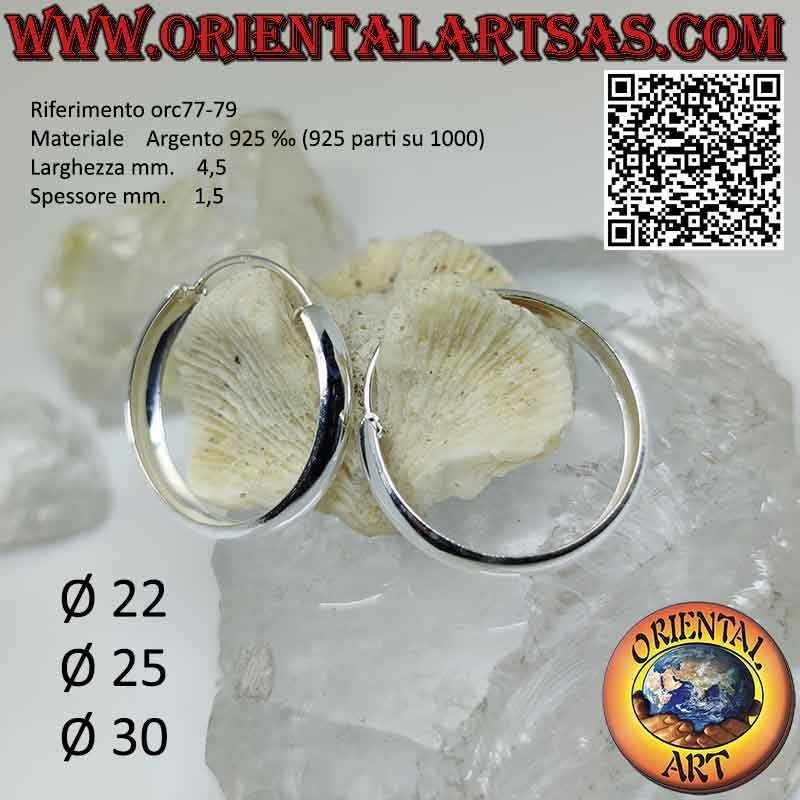 Aro plano redondeado liso en plata de 4,5 mm, varios tamaños