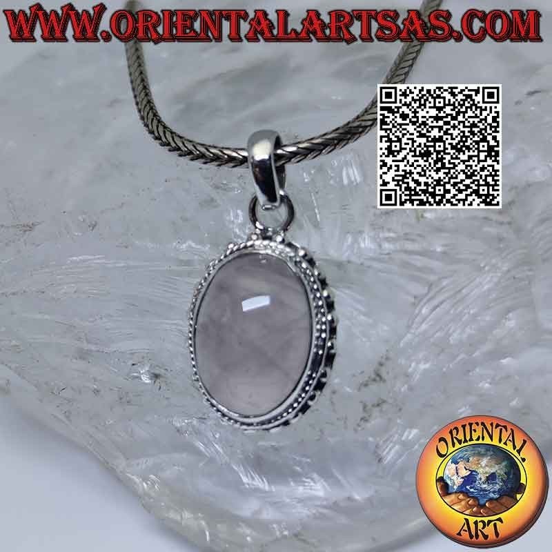 Colgante de plata con cuarzo rosa ovalado, bolas entrelazadas y espaciadas