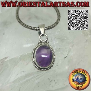 Silberanhänger mit ovalem Amethyst-Cabochon, umgeben von verschlungenen und glatten Kugeln