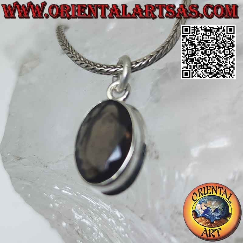 Pendentif en argent avec quartz fumé ovale sur une monture lisse et haute