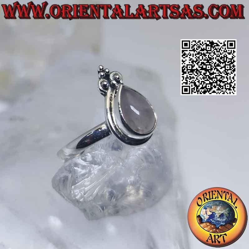 Silver ring with teardrop rose quartz and crown lily