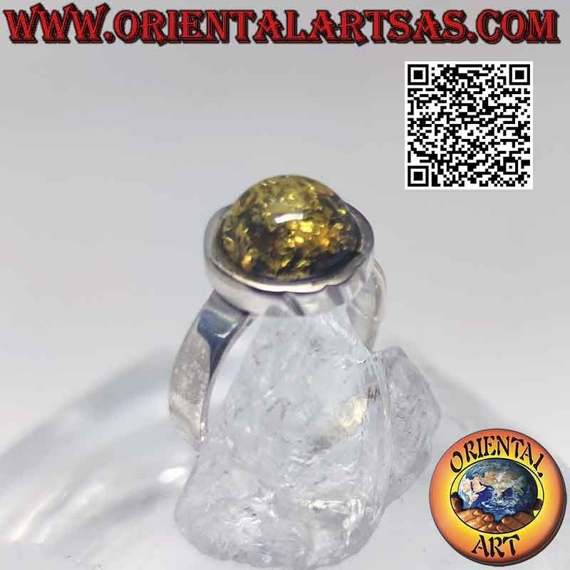 Silver ring with green round amber and 4 mm smooth band