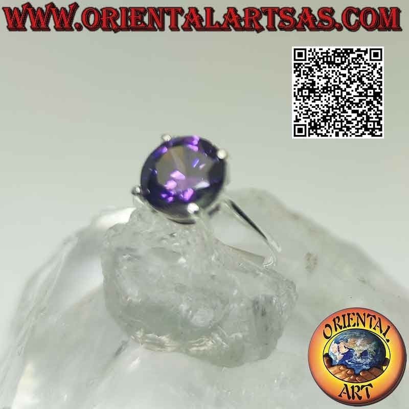 Anillo de plata con amatista sintética redonda facetada (Ø 8 mm)