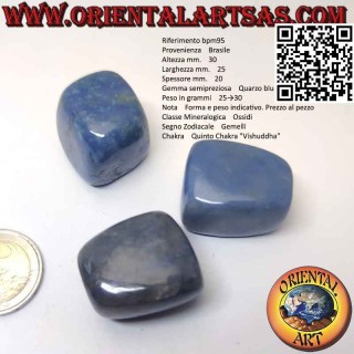 Getrommelter blauer Quarz