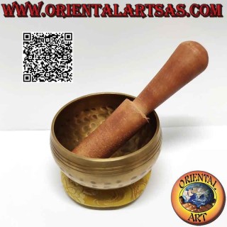 Campana tibetana da 8,5 cm Ø realizzata a punzone e battuta a mano con batacchio (185 g)