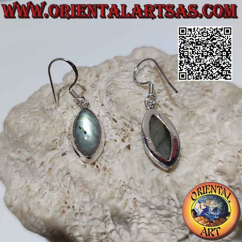 Orecchini in argento con labradorite a navetta cabochon su montatura liscia