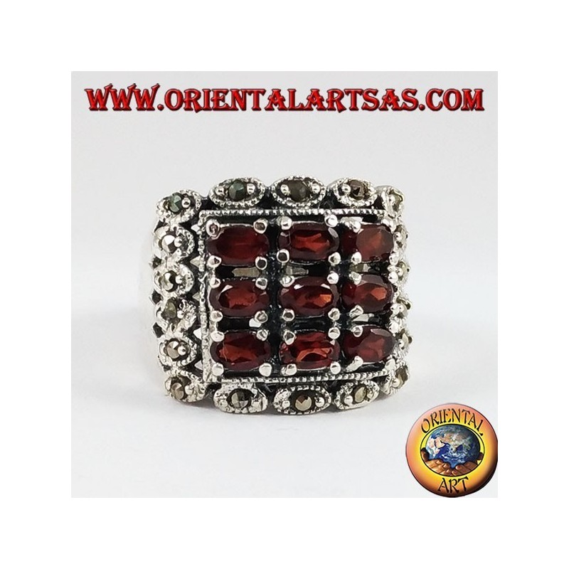 Bague argent, avec 9 grenats naturels ovale et marcassite