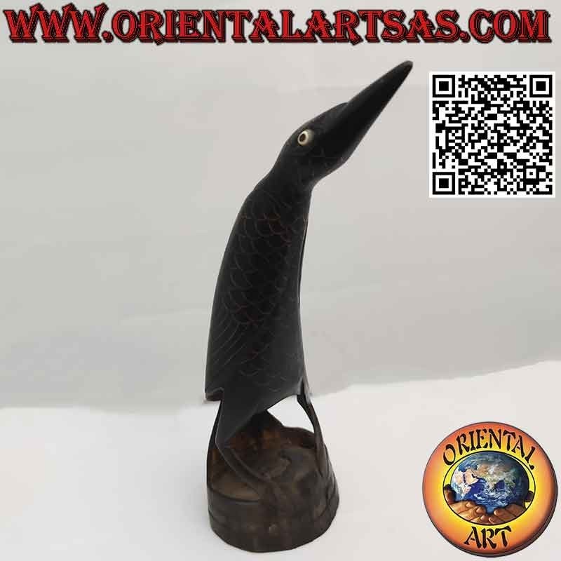 Corbeau sculpté sur une corne de buffle faite à la main (23cm)