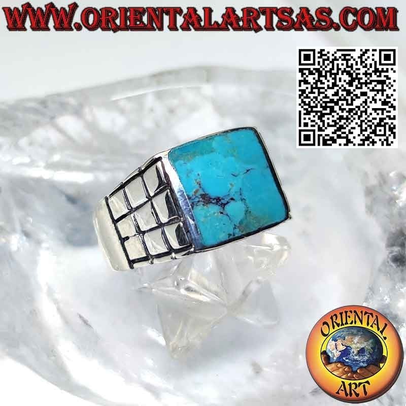 Bague en argent avec turquoise naturelle rectangulaire et carrés sur les côtés