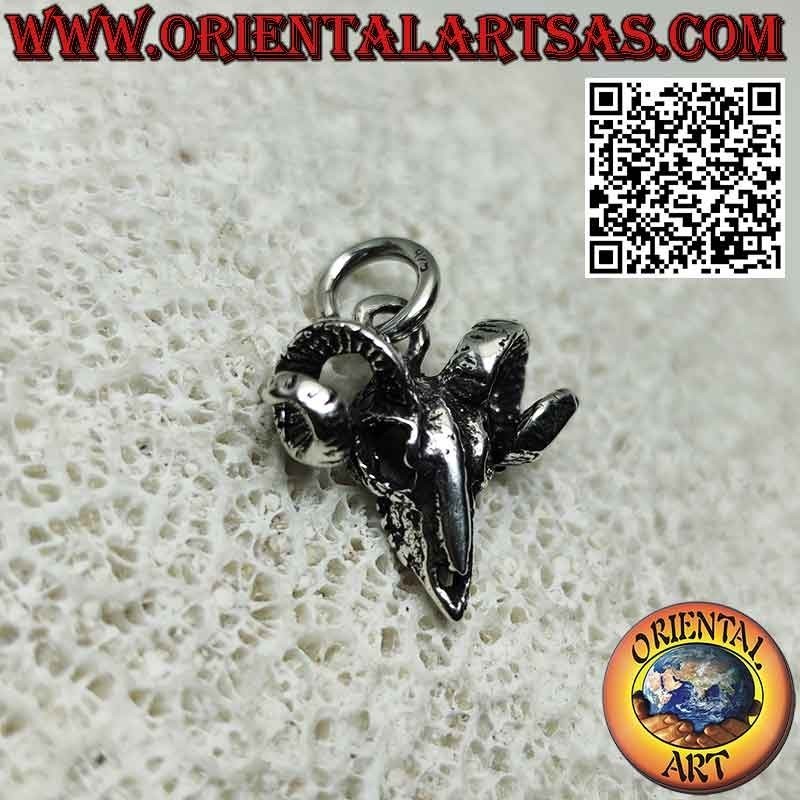 Colgante de plata de calavera de carnero tridimensional (carnero)