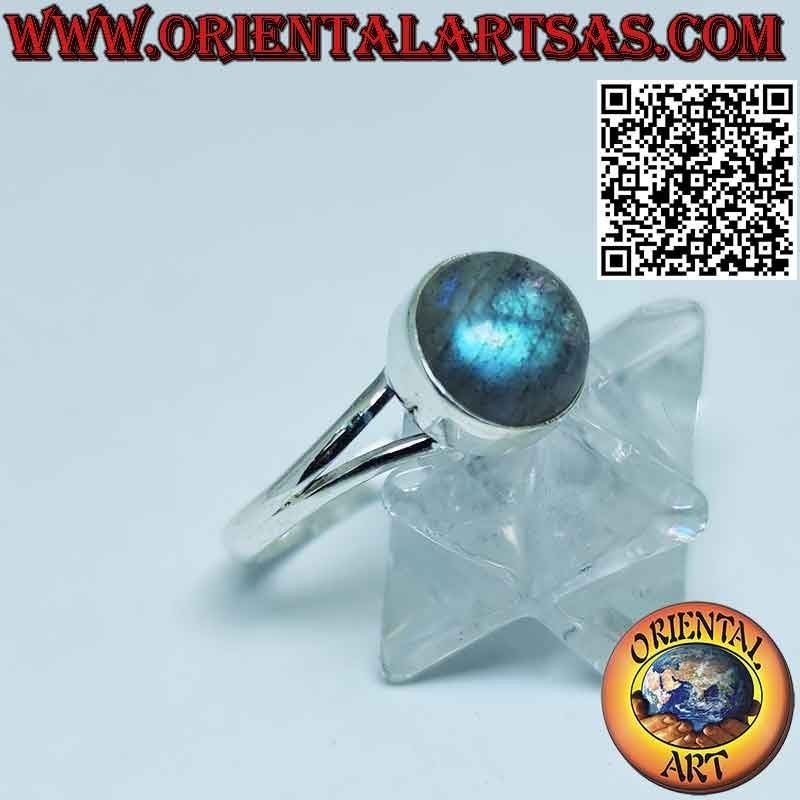 Anillo de plata con labradorita cabujón redondo con borde simple