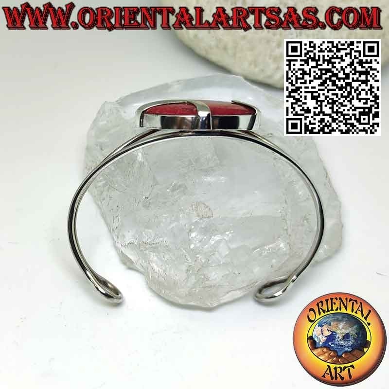 Rigid silver bracelet with round red madrepora (coral).