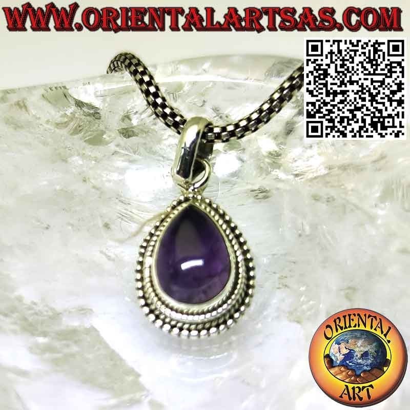 Colgante de plata con amatista natural en gota abatanada con esferas en el borde