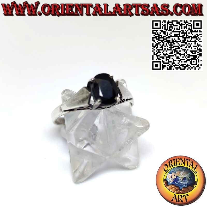 Silver ring with oval natural sapphire set in 4 prongs