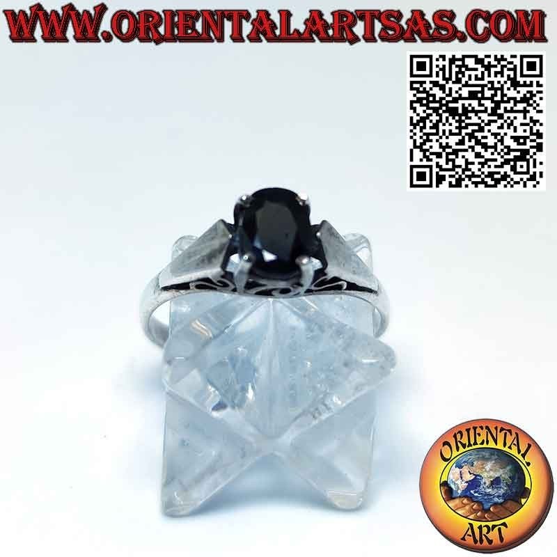Silver ring with oval natural sapphire set in 4 prongs
