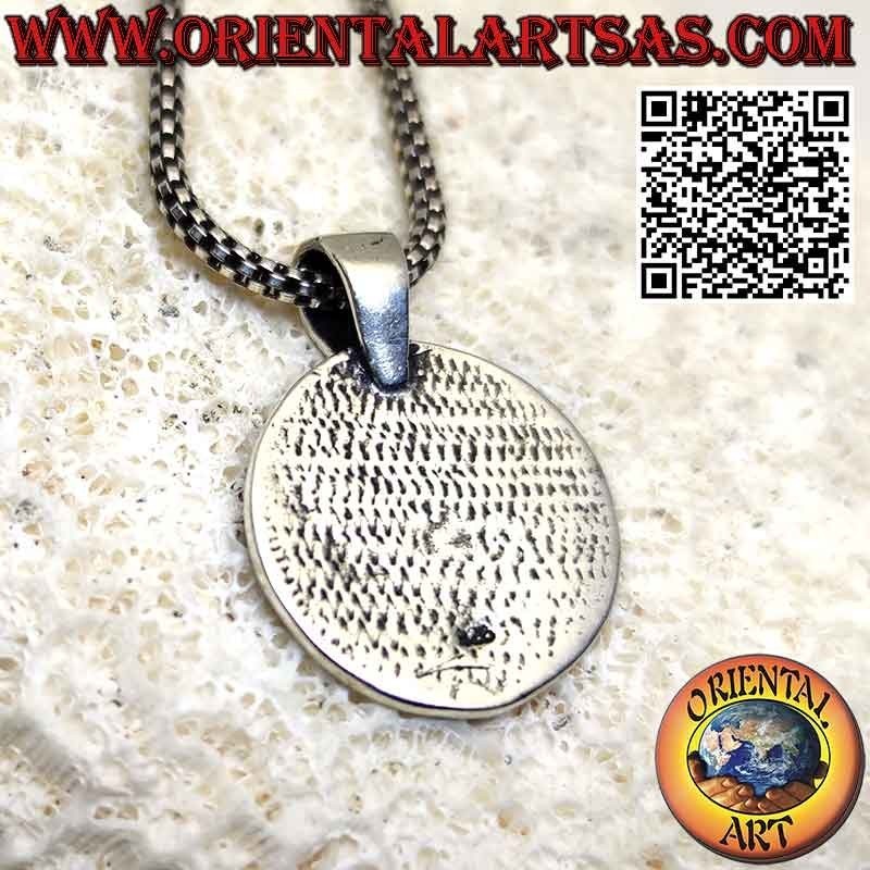 Ciondolo in argento Vegvisir AEGISHJALMUR contornato da nodo celtico