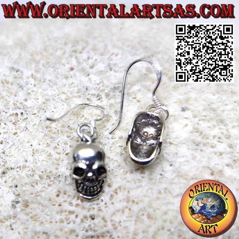 Silver pendant earrings in the shape of a smooth skull