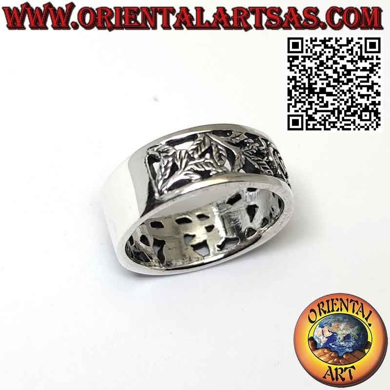 Silver ring with perforated and engraved band of leaves with roses