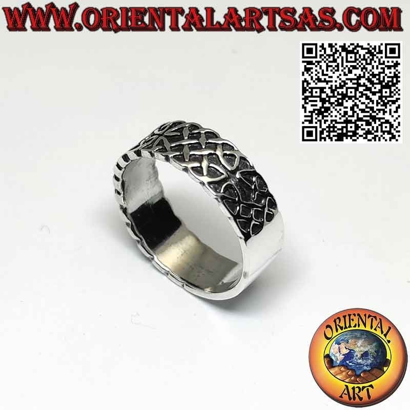 Anello a fascia larga in argento con doppio nodo celtico ad altorilievo