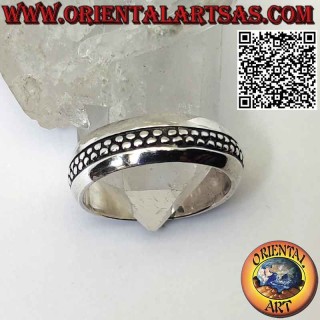Silver band ring with 2 rows of central dots and rounded border