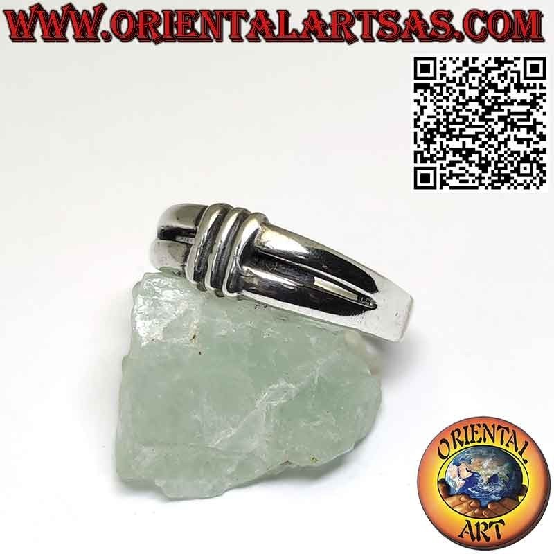 Anillo banda plata con división horizontal unidas por 3 líneas