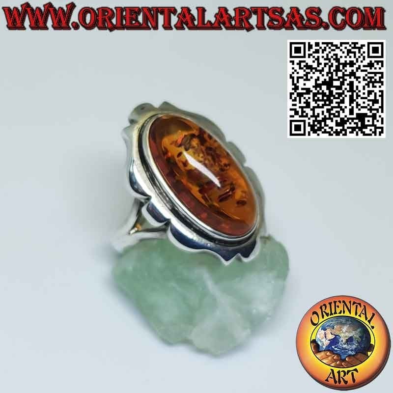 Anello in argento con ambra baltica ovale grande bordo cornice barocca