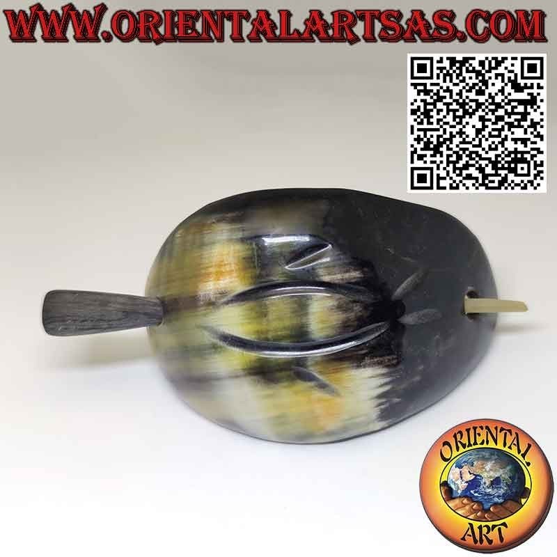 Hair clip with concave buffalo horn stick and engraved fish