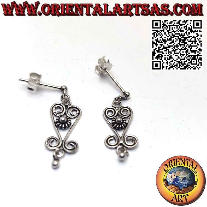 Boucles d'oreilles pendantes lobes petites fleurs en argent avec spirales