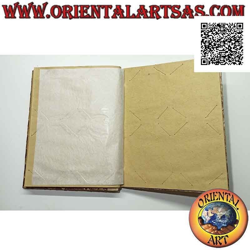 Álbum de fotos en mimbre de papel natural y tapa especia (35 cm)