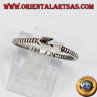 Silver ring, arrow