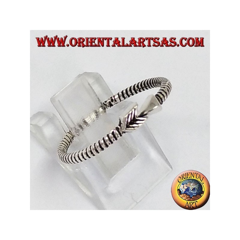 Silver ring, arrow
