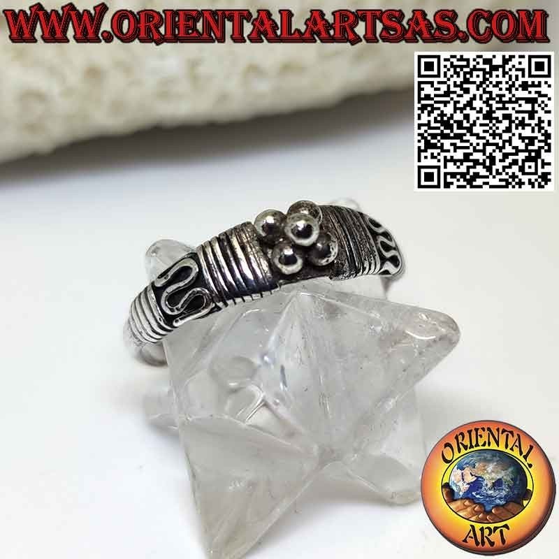 Handmade silver ring with spheres pyramid and waves on the sides
