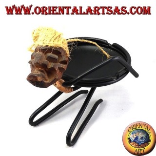 Cendrier sur le fer arrière tribal