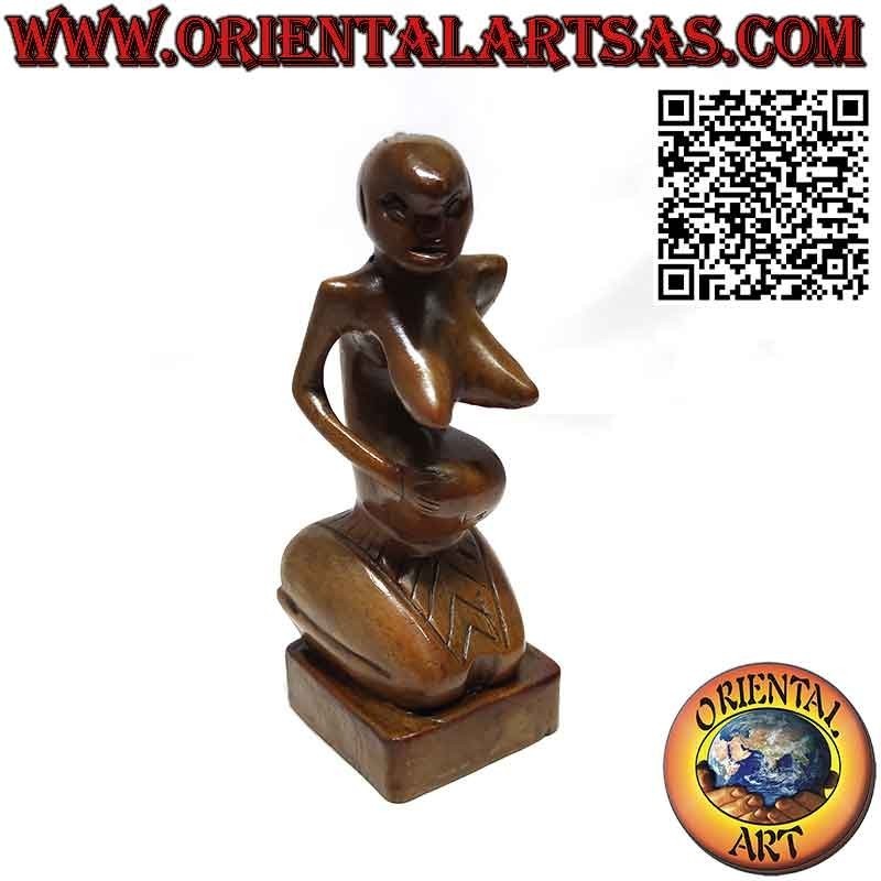 Scultura ancestrale della dea abbondanza in legno di provenienza Papua