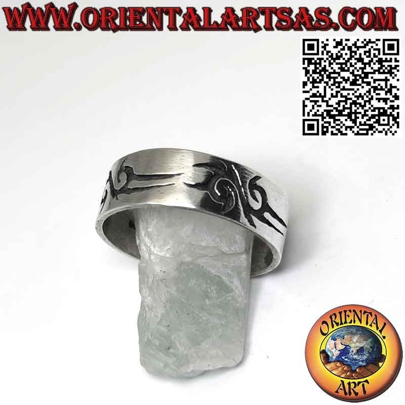 Anillo de plata 925 de banda ancha con grabado tribal maorí