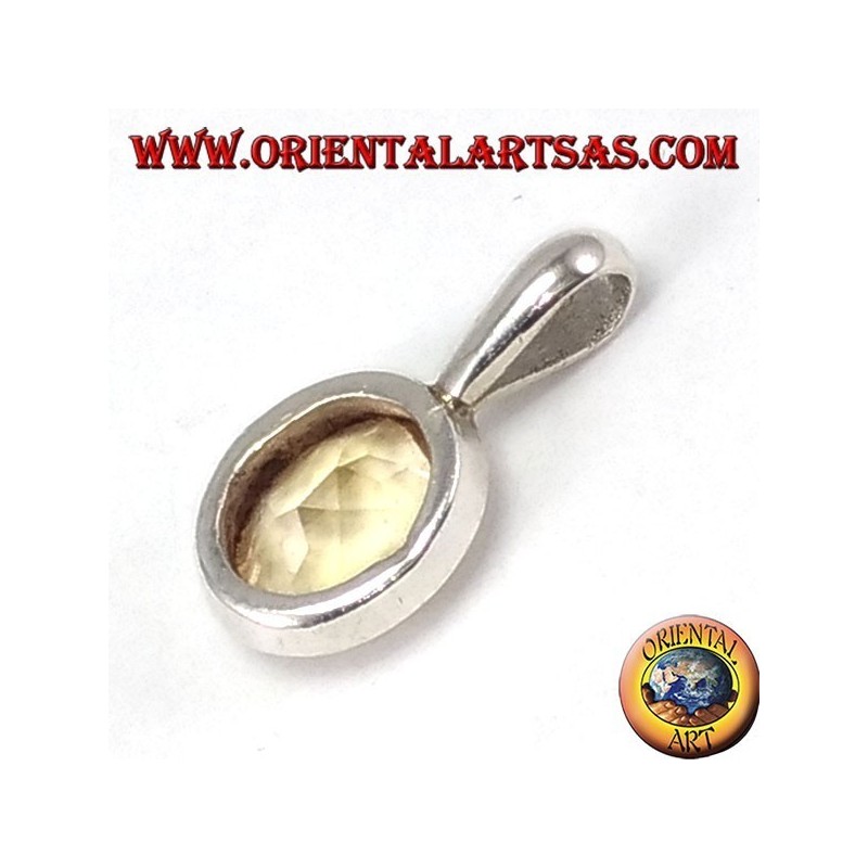Pendentif en argent avec Topaze naturel ovale niché
