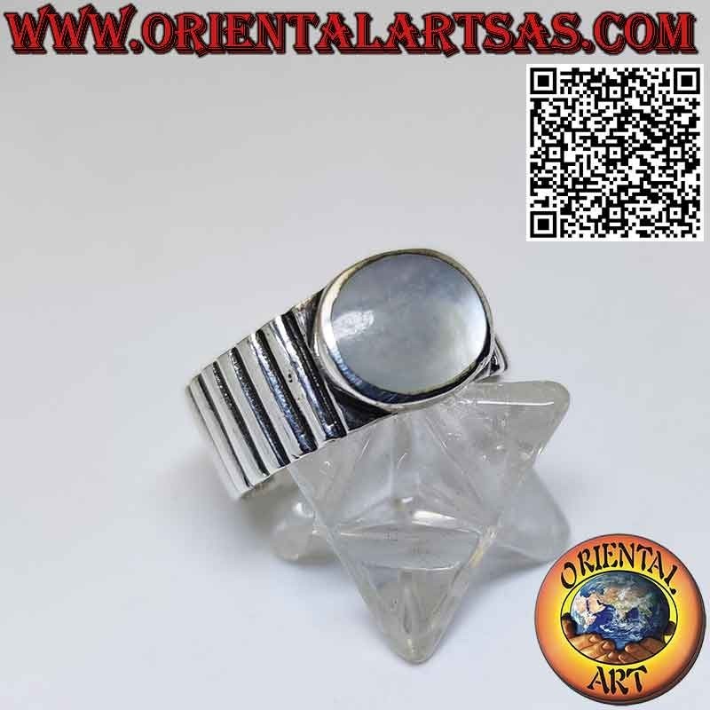 Silver ring with striped band with high relief oval mother-of-pearl
