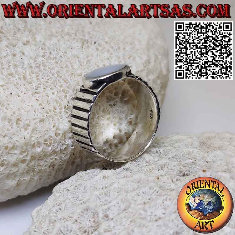 Silver ring with striped band with high relief oval mother-of-pearl