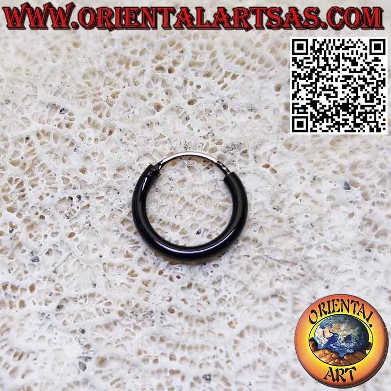 Orecchini in argento a cerchio  smaltato nero 14 Ø  x 2 mm. spessore