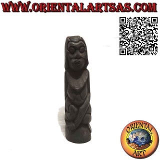 Rare sculpture antique en ébène d'une femme en ébène de l'île de Sumba