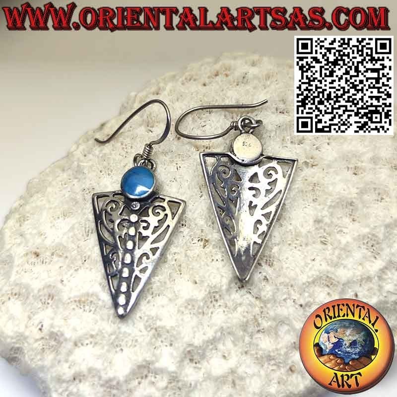 Boucles d'oreilles triangle en argent ciselé d'une turquoise ronde