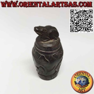 Round medicine box in hand-inlaid wood with frog on the cap