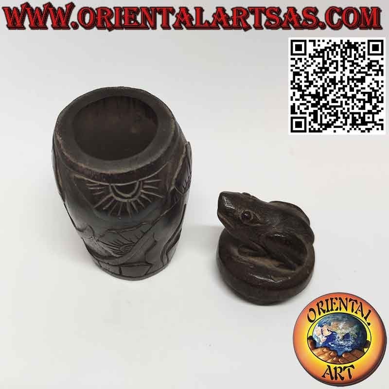 Round medicine box in hand-inlaid wood with frog on the cap