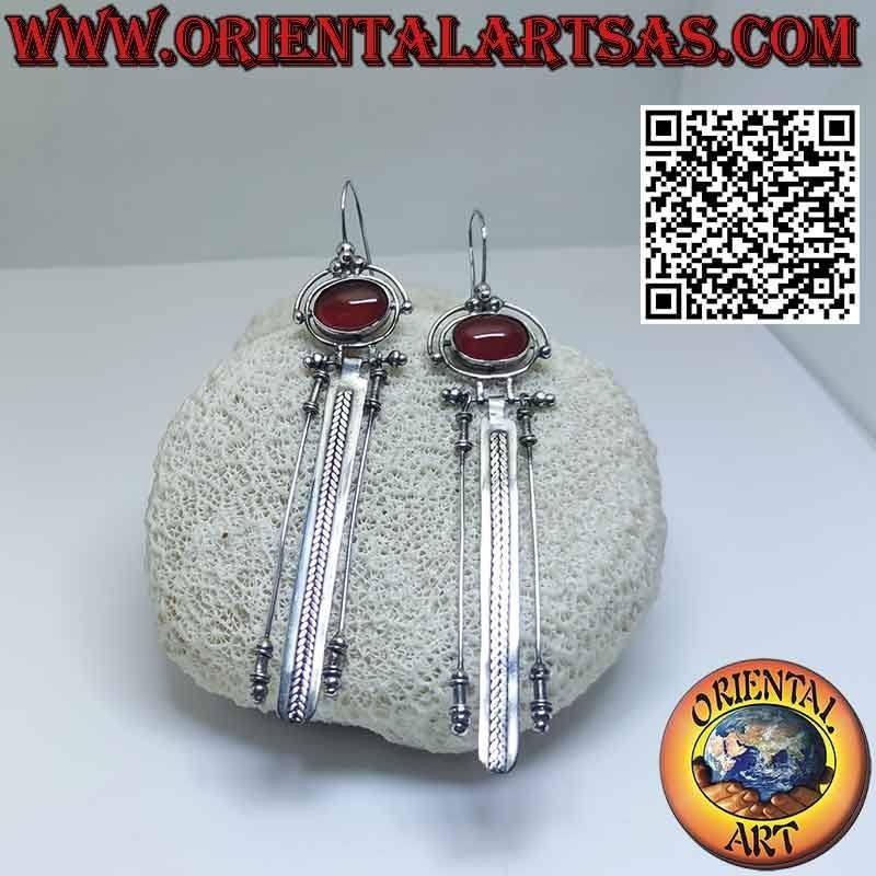 Pendientes grandes de plata con cornalina ovalada y tres colgantes largos