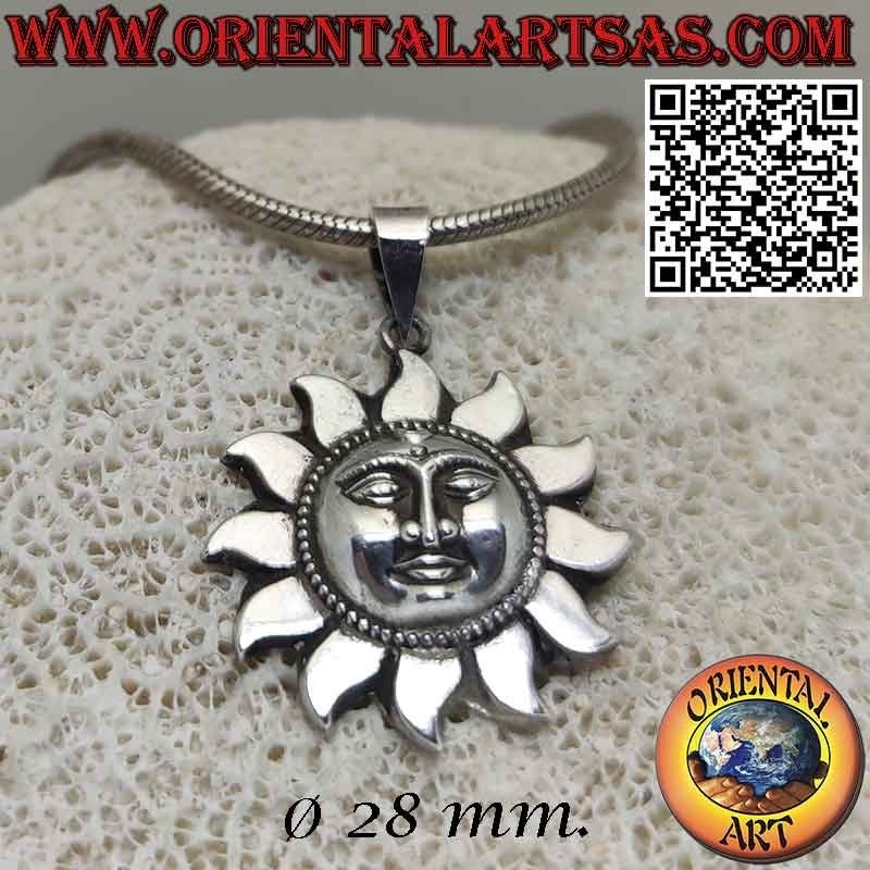Silver pendant sun and shaped face handmade in Nepal 28 mm.Ø