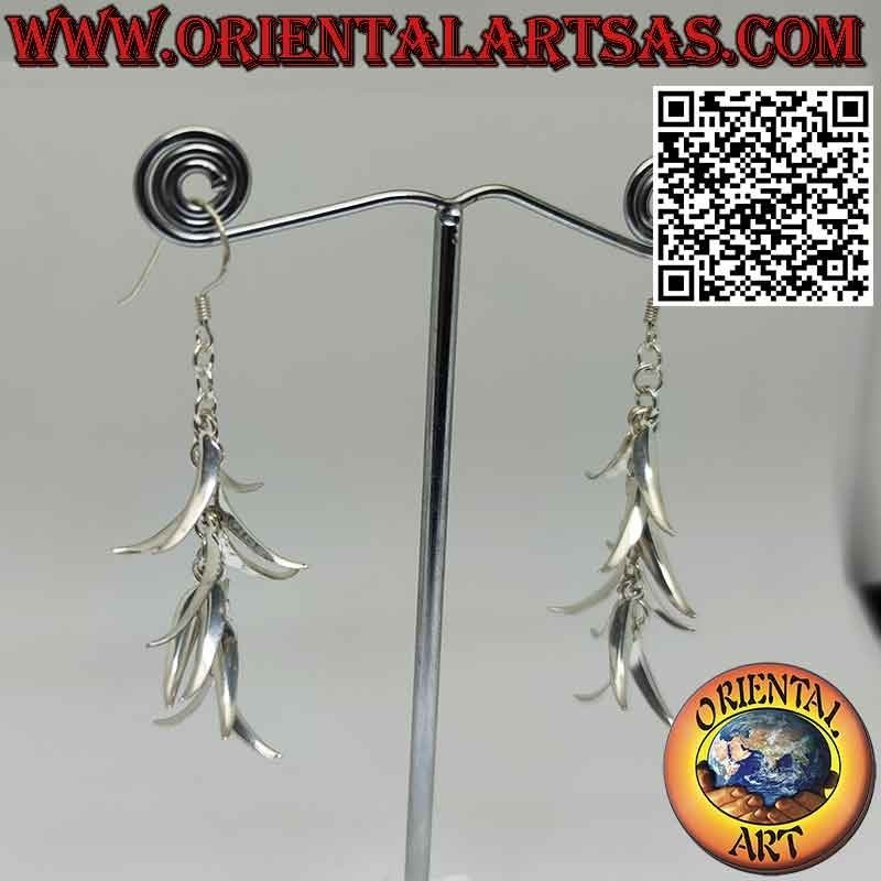 Lange und helle Ohrringe aus 925 ‰ Silber in Form eines Bananenbündels